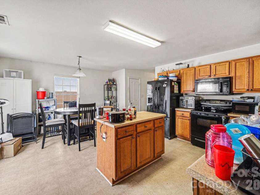 1103 Keener Creek Road, Charlotte, NC 28216.  MLS# CAR4342947, YatesRealty ID 4037. 