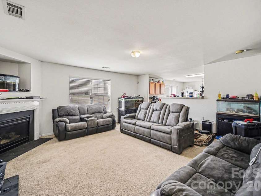 1103 Keener Creek Road, Charlotte, NC 28216.  MLS# CAR4342947, YatesRealty ID 4037. 