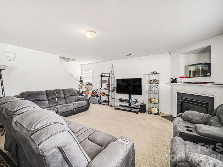 1103 Keener Creek Road, Charlotte, NC 28216.  MLS# CAR4342947, YatesRealty ID 4037. 