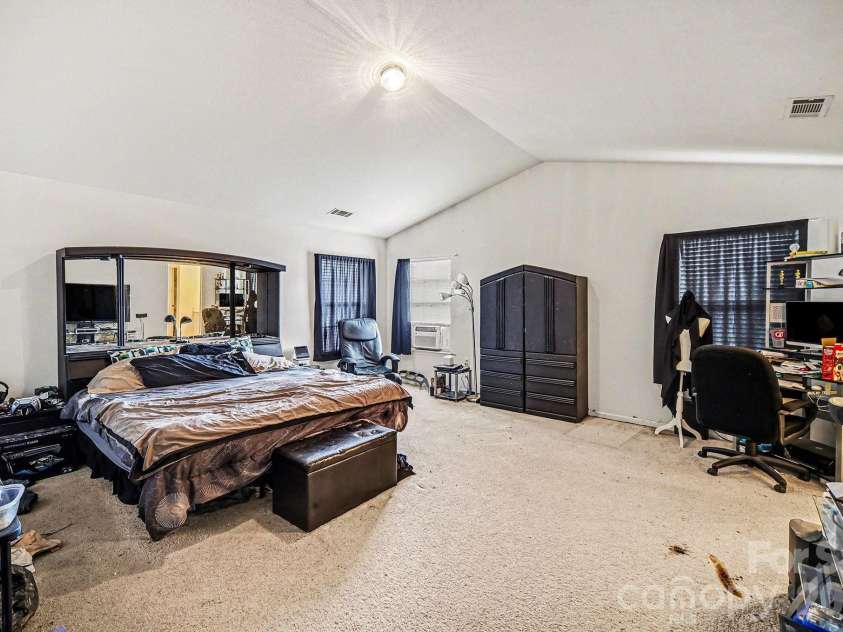 1103 Keener Creek Road, Charlotte, NC 28216.  MLS# CAR4342947, YatesRealty ID 4037. 