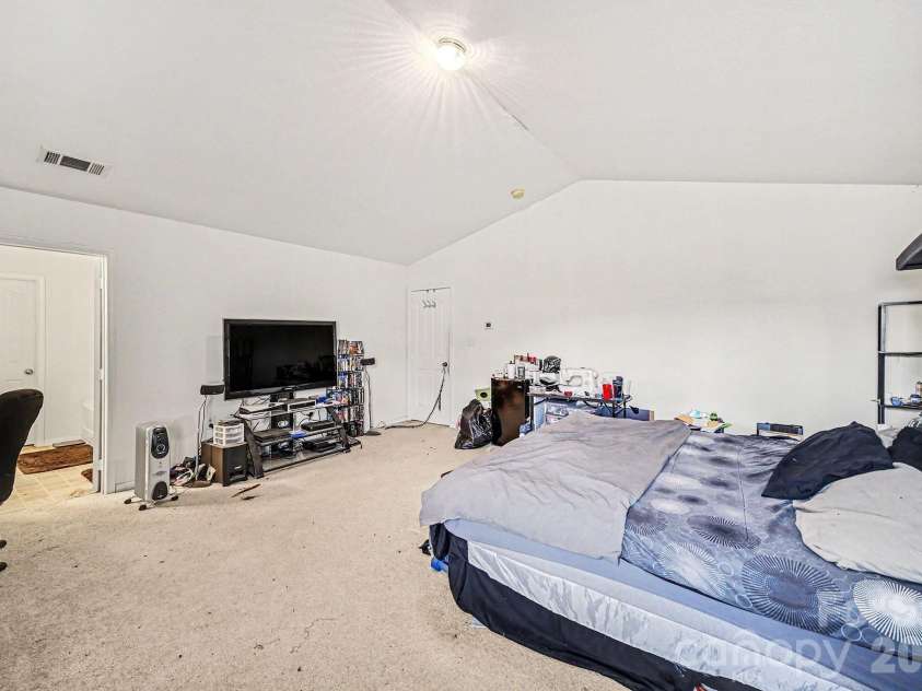 1103 Keener Creek Road, Charlotte, NC 28216.  MLS# CAR4342947, YatesRealty ID 4037. 