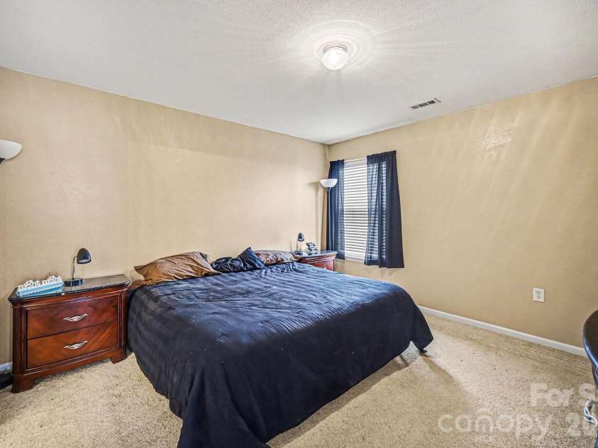 1103 Keener Creek Road, Charlotte, NC 28216.  MLS# CAR4342947, YatesRealty ID 4037. 