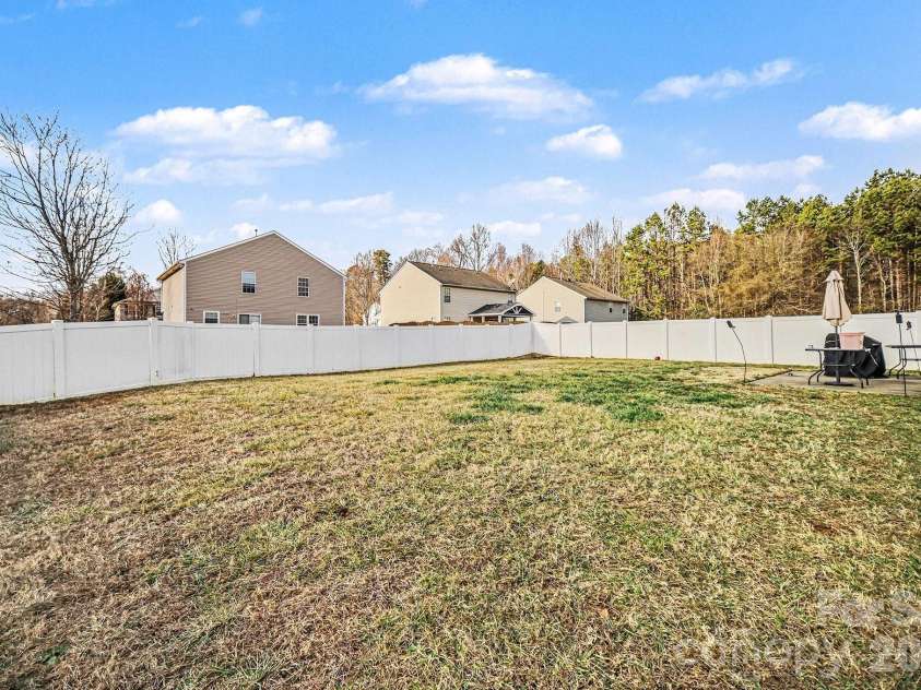 1103 Keener Creek Road, Charlotte, NC 28216.  MLS# CAR4342947, YatesRealty ID 4037. 