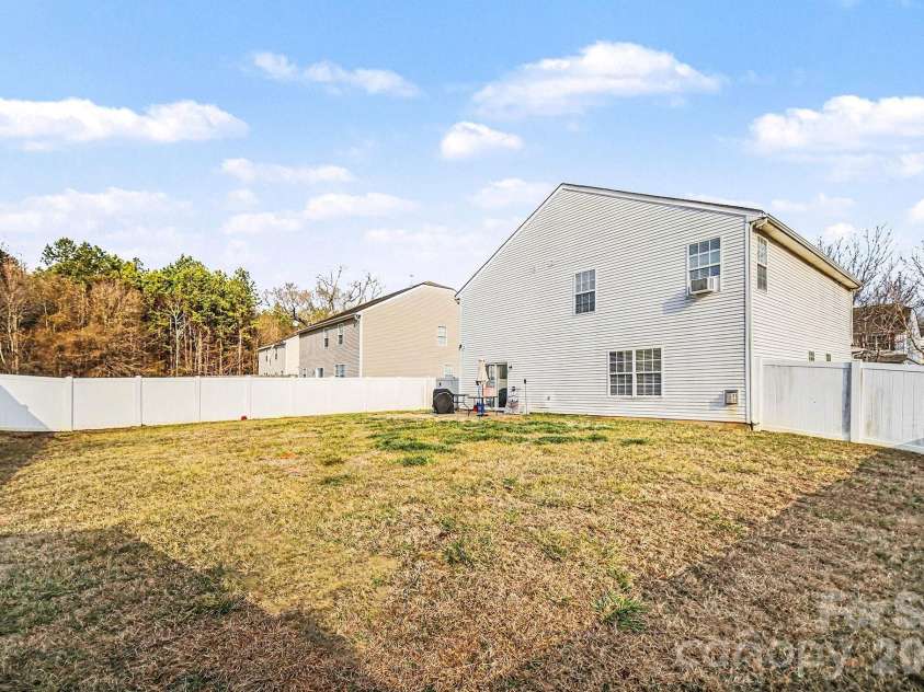 1103 Keener Creek Road, Charlotte, NC 28216.  MLS# CAR4342947, YatesRealty ID 4037. 