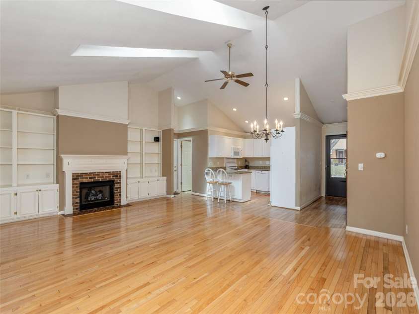 1109 Citation Circle, Hendersonville, NC 28739.  MLS# CAR4353667, YatesRealty ID 4037. 