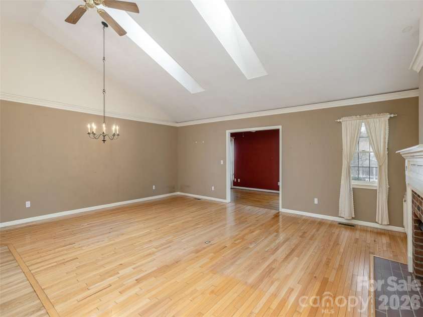 1109 Citation Circle, Hendersonville, NC 28739.  MLS# CAR4353667, YatesRealty ID 4037. 