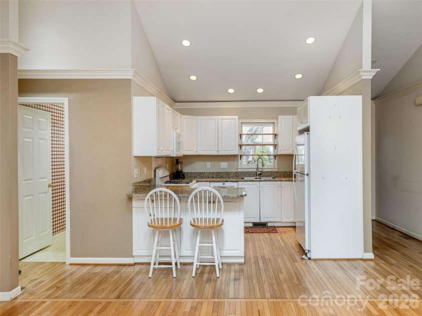 1109 Citation Circle, Hendersonville, NC 28739.  MLS# CAR4353667, YatesRealty ID 4037. 