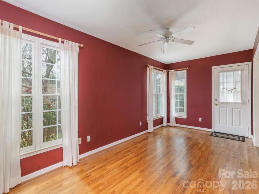 1109 Citation Circle, Hendersonville, NC 28739.  MLS# CAR4353667, YatesRealty ID 4037. 