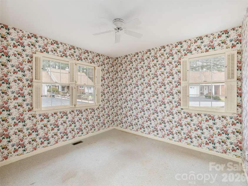 1109 Citation Circle, Hendersonville, NC 28739.  MLS# CAR4353667, YatesRealty ID 4037. 