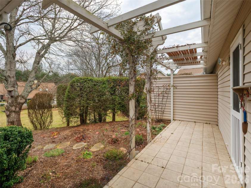 1109 Citation Circle, Hendersonville, NC 28739.  MLS# CAR4353667, YatesRealty ID 4037. 