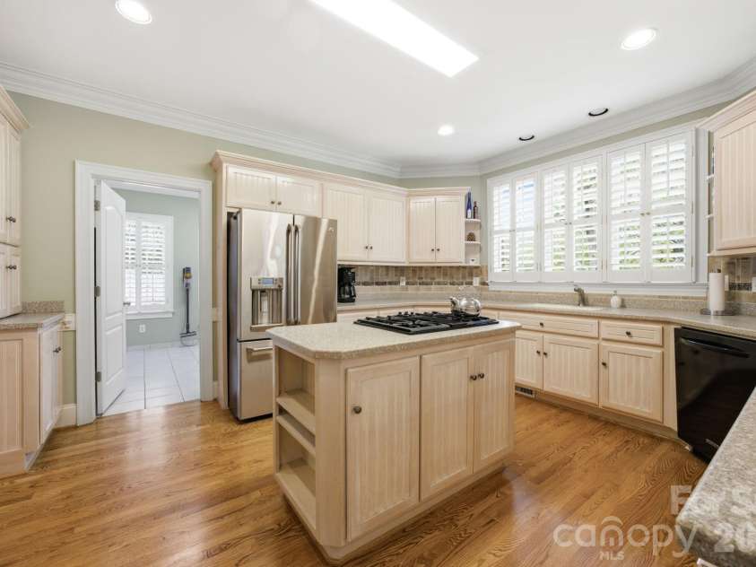1016 Firethorne Club Drive, Waxhaw, NC 28173.  MLS# CAR4393647, YatesRealty ID 40370. 