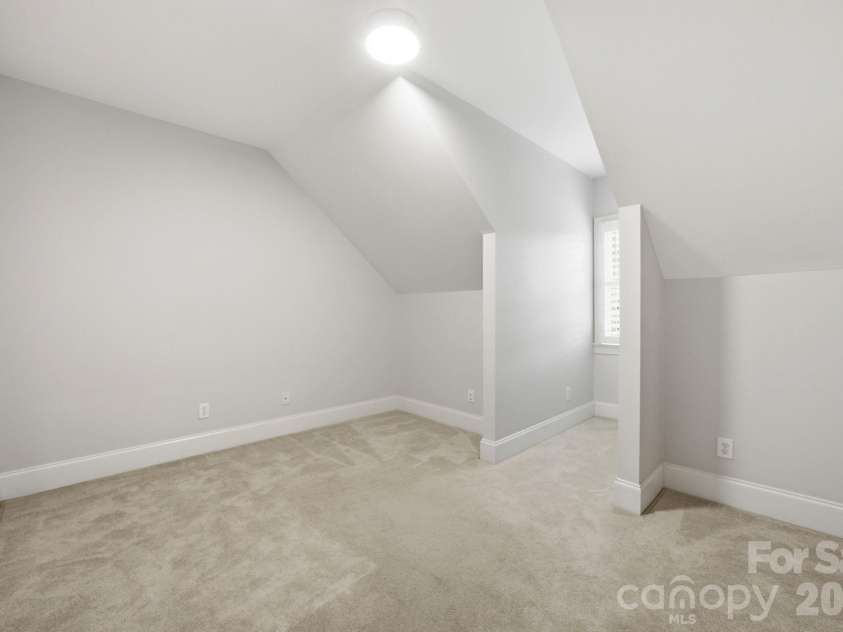 1016 Firethorne Club Drive, Waxhaw, NC 28173.  MLS# CAR4393647, YatesRealty ID 40370. Flex Space Upstairs