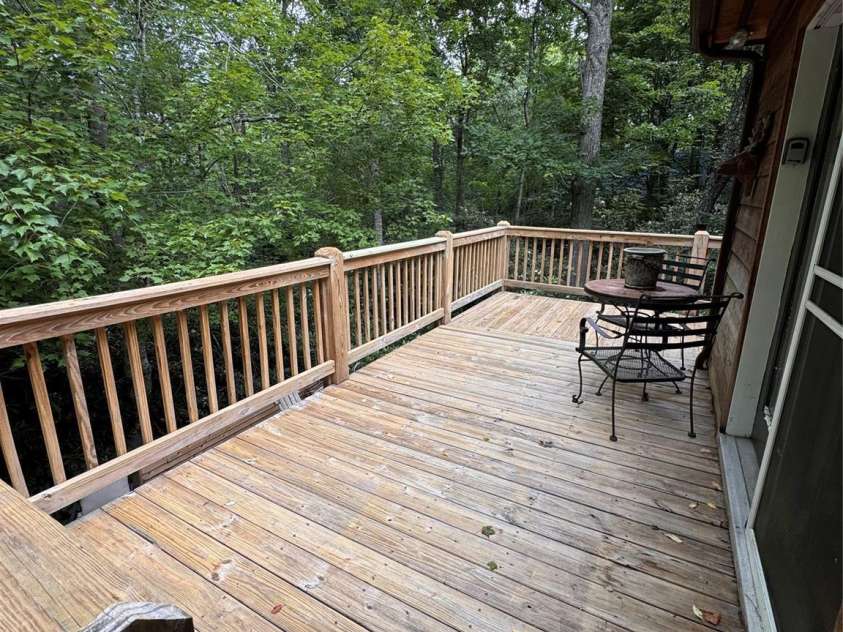 128 Hillcrest Road, Newland, NC 28657.  MLS# CAR4336111, YatesRealty ID 40372. 