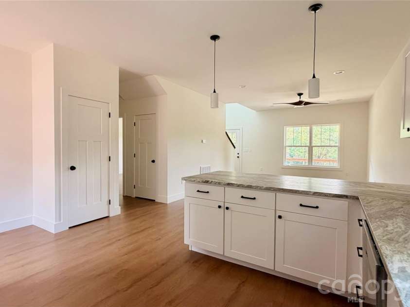 8 Lily Crossing Lane, Black Mountain, NC 28711.  MLS# CAR4408271, YatesRealty ID 40373. 