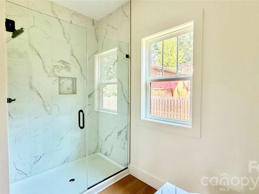 8 Lily Crossing Lane, Black Mountain, NC 28711.  MLS# CAR4408271, YatesRealty ID 40373. 