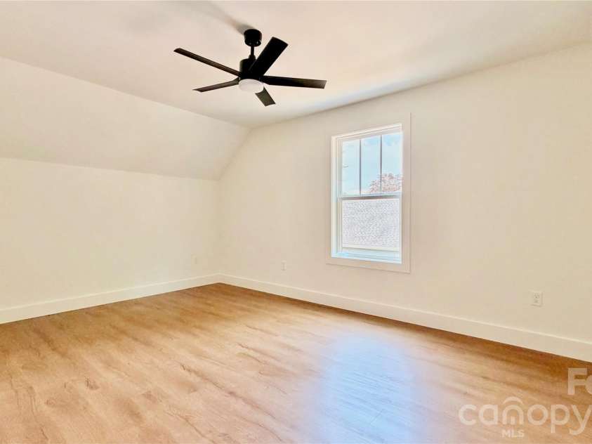 8 Lily Crossing Lane, Black Mountain, NC 28711.  MLS# CAR4408271, YatesRealty ID 40373. 