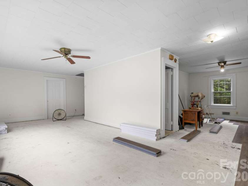 101 Harris Drive, Morganton, NC 28655.  MLS# CAR4405527, YatesRealty ID 40374. 