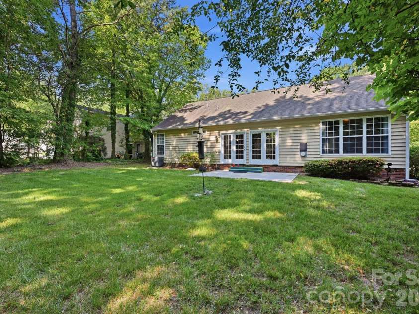 16904 Taft Court, Huntersville, NC 28078.  MLS# CAR4394406, YatesRealty ID 40379. Back