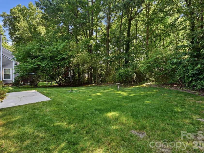 16904 Taft Court, Huntersville, NC 28078.  MLS# CAR4394406, YatesRealty ID 40379. Backyard