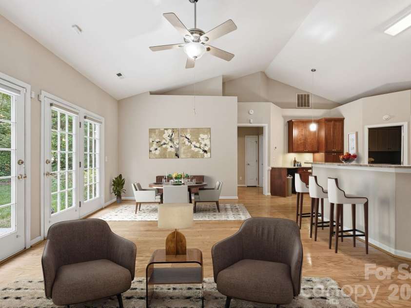16904 Taft Court, Huntersville, NC 28078.  MLS# CAR4394406, YatesRealty ID 40379. **VIRTUALLY STAGED**