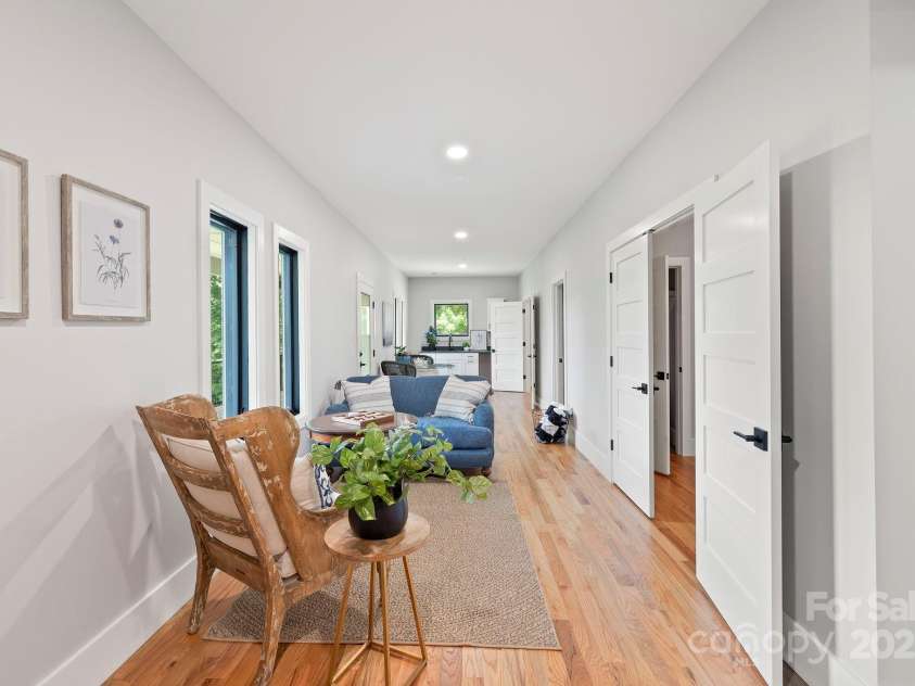 1018 Willow Ridge Drive, Hendersonville, NC 28739.  MLS# CAR4162432, YatesRealty ID 4038. 