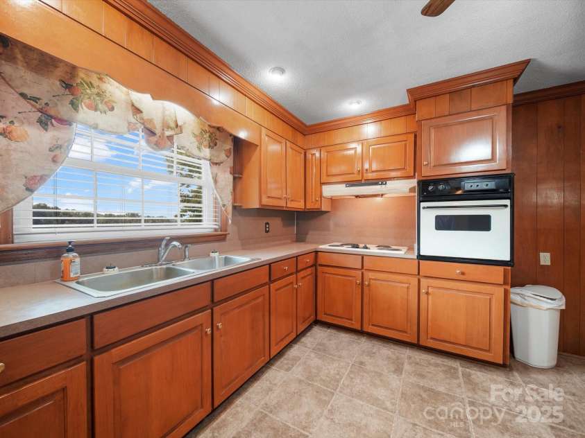 1497 White Store Road, Pageland, SC 29728.  MLS# CAR4279073, YatesRealty ID 4038. 