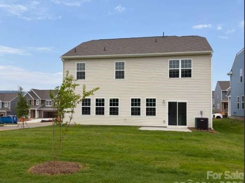 2099 Morning Gold Drive, Maiden, NC 28650.  MLS# CAR4408686, YatesRealty ID 40380. 
