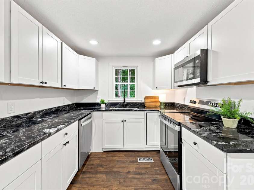 4879 Joe Powell Road, Morganton, NC 28655.  MLS# CAR4408038, YatesRealty ID 40382. 