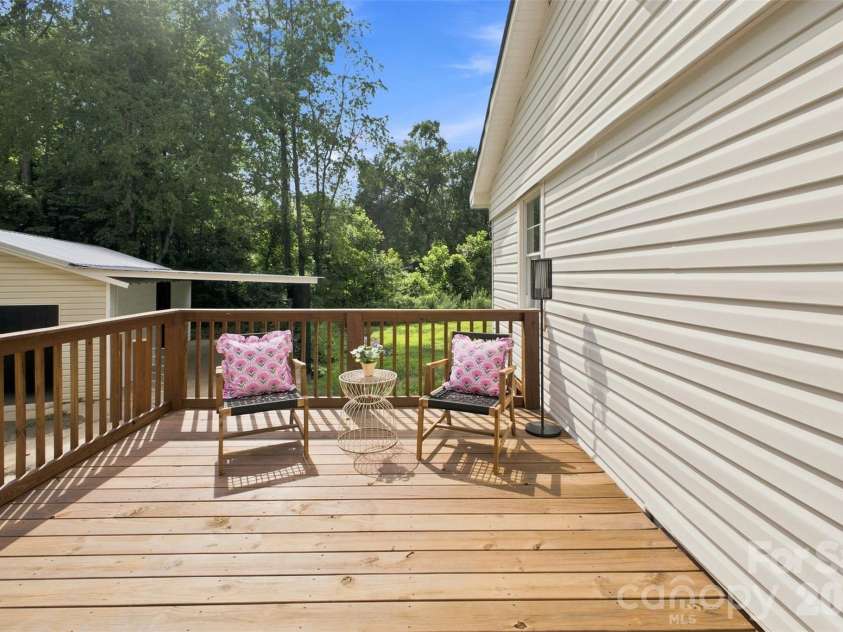 4879 Joe Powell Road, Morganton, NC 28655.  MLS# CAR4408038, YatesRealty ID 40382. 