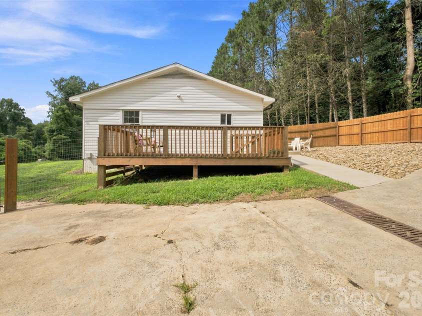 4879 Joe Powell Road, Morganton, NC 28655.  MLS# CAR4408038, YatesRealty ID 40382. 