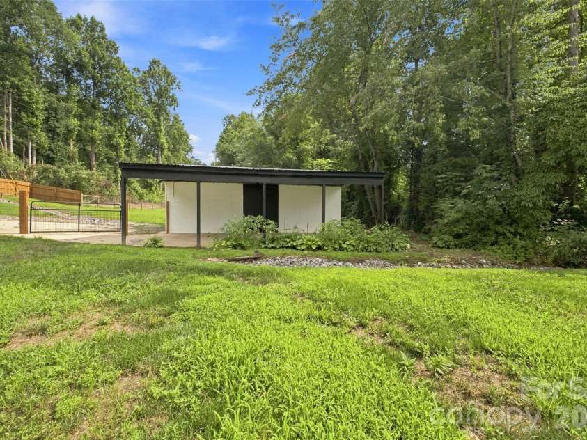 4879 Joe Powell Road, Morganton, NC 28655.  MLS# CAR4408038, YatesRealty ID 40382. 