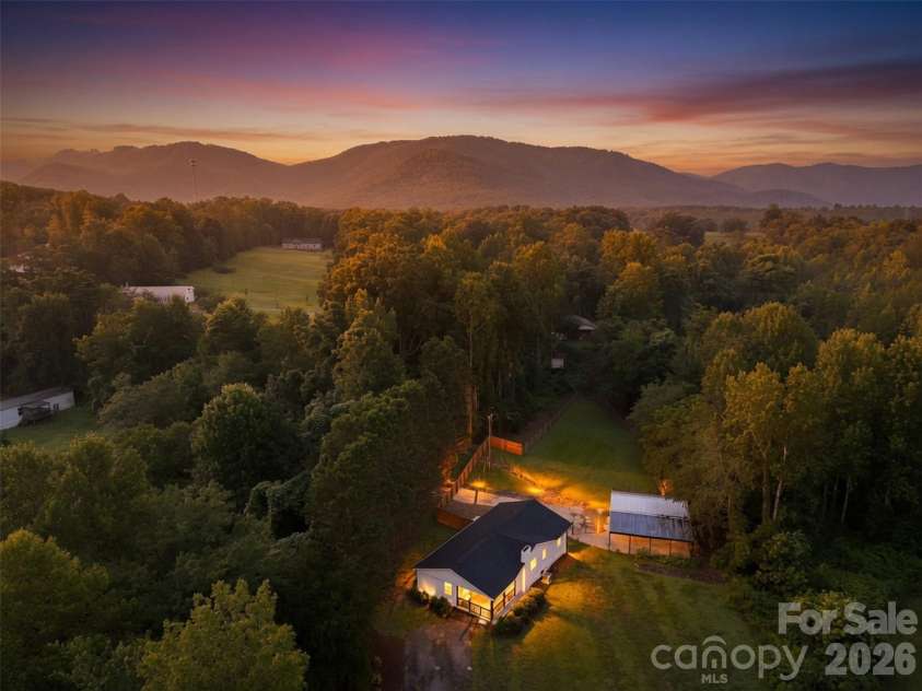 4879 Joe Powell Road, Morganton, NC 28655.  MLS# CAR4408038, YatesRealty ID 40382. 