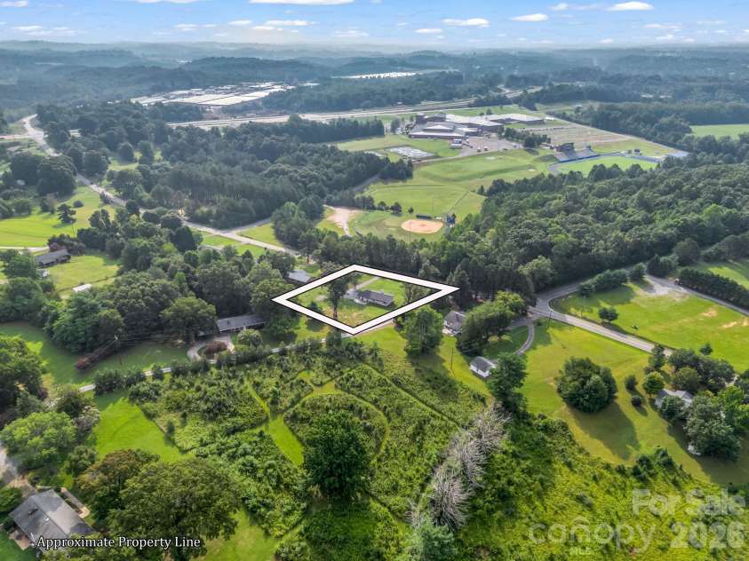 629 Thompson Road, Rutherfordton, NC 28139.  MLS# CAR4407061, YatesRealty ID 40383. 
