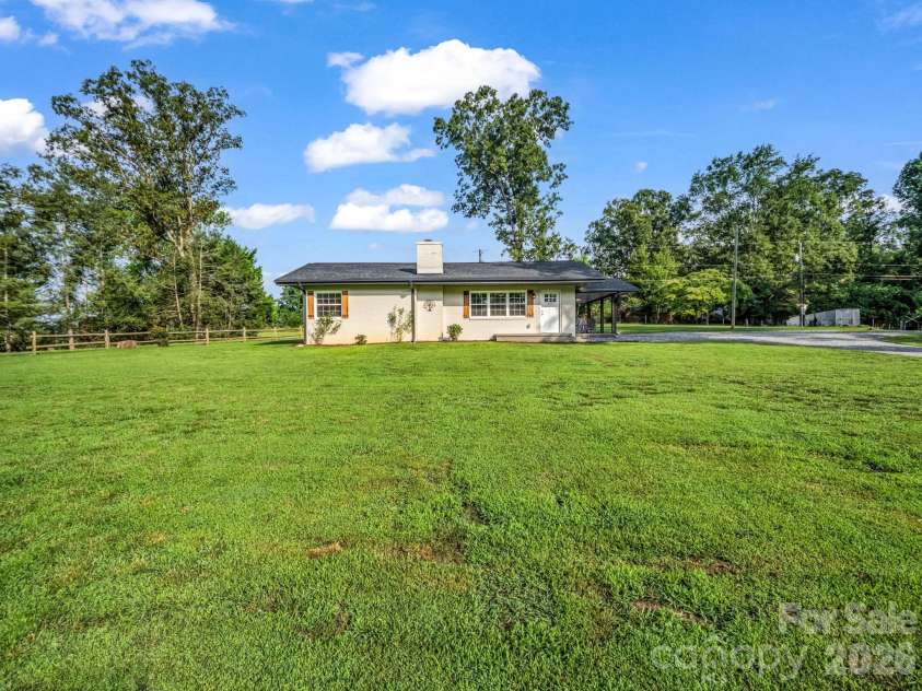 629 Thompson Road, Rutherfordton, NC 28139.  MLS# CAR4407061, YatesRealty ID 40383. 