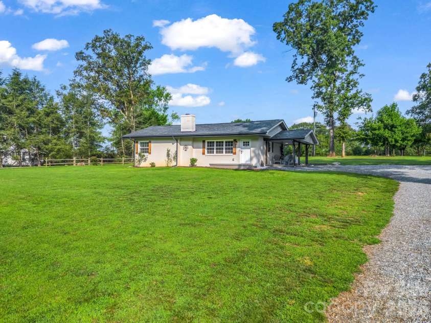 629 Thompson Road, Rutherfordton, NC 28139.  MLS# CAR4407061, YatesRealty ID 40383. 