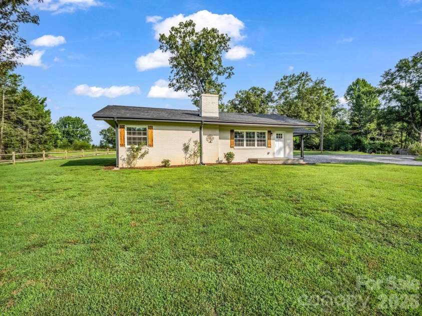 629 Thompson Road, Rutherfordton, NC 28139.  MLS# CAR4407061, YatesRealty ID 40383. 