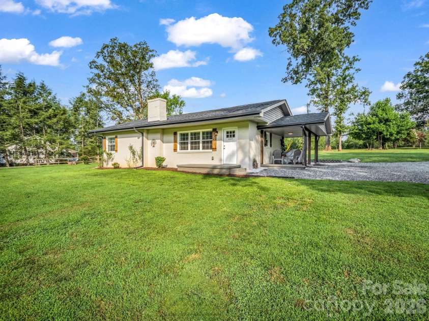 629 Thompson Road, Rutherfordton, NC 28139.  MLS# CAR4407061, YatesRealty ID 40383. 