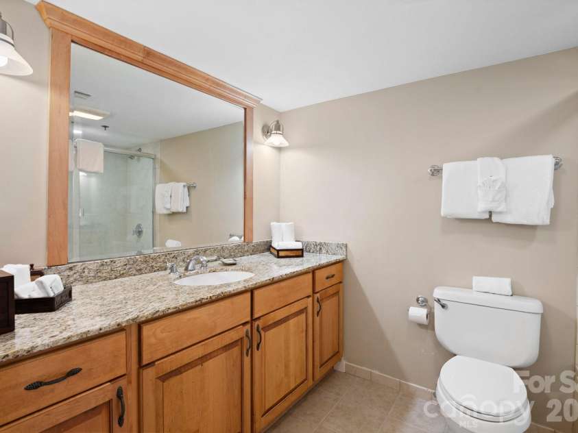 203 Bowling Park Road, Asheville, NC 28803.  MLS# CAR4392743, YatesRealty ID 40385. 