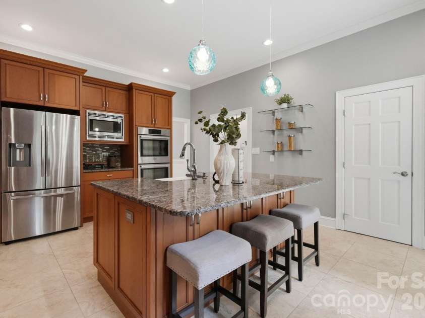 145 Baymount Drive, Statesville, NC 28625.  MLS# CAR4403501, YatesRealty ID 40387. 