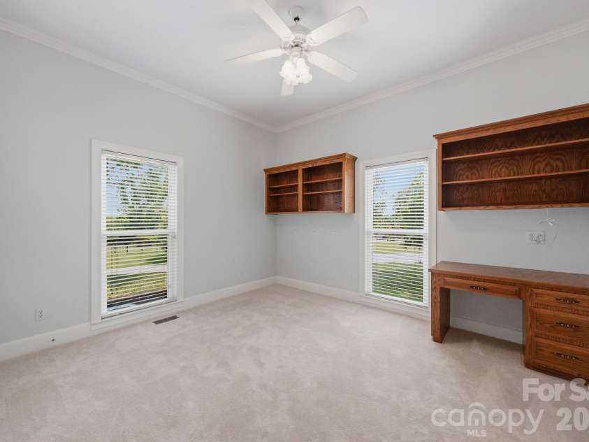145 Baymount Drive, Statesville, NC 28625.  MLS# CAR4403501, YatesRealty ID 40387. 