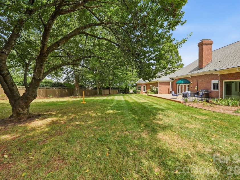 145 Baymount Drive, Statesville, NC 28625.  MLS# CAR4403501, YatesRealty ID 40387. 
