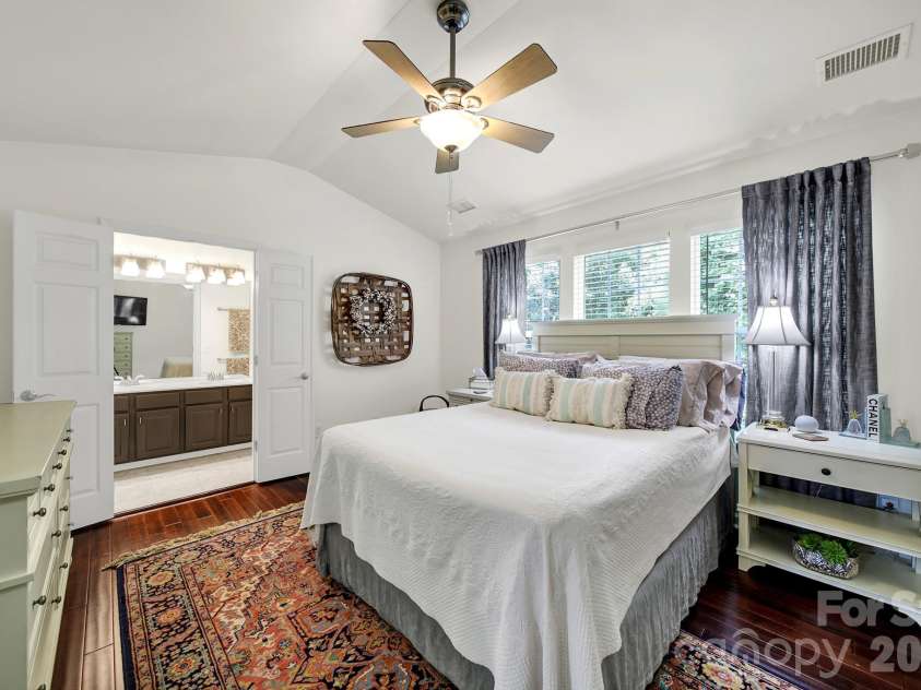 3030 Castleberry Court, Charlotte, NC 28209.  MLS# CAR4402295, YatesRealty ID 40389. 