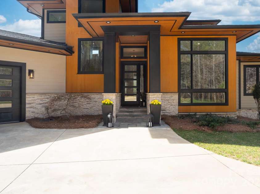 233 Conifer Way, Shelby, NC 28150.  MLS# CAR4241458, YatesRealty ID 4039. 