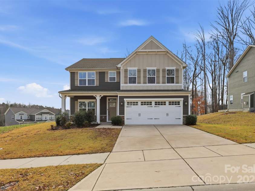 4711 Green Mountain Drive, Charlotte, NC 28215.  MLS# CAR4327501, YatesRealty ID 4039. 