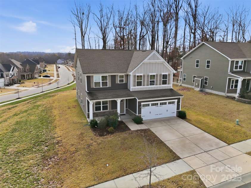 4711 Green Mountain Drive, Charlotte, NC 28215.  MLS# CAR4327501, YatesRealty ID 4039. 