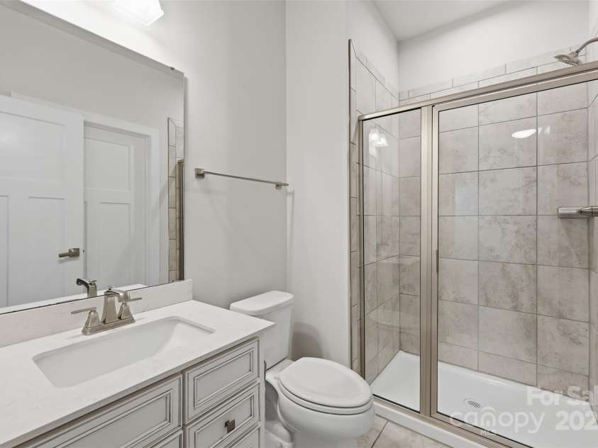 4711 Green Mountain Drive, Charlotte, NC 28215.  MLS# CAR4327501, YatesRealty ID 4039. 