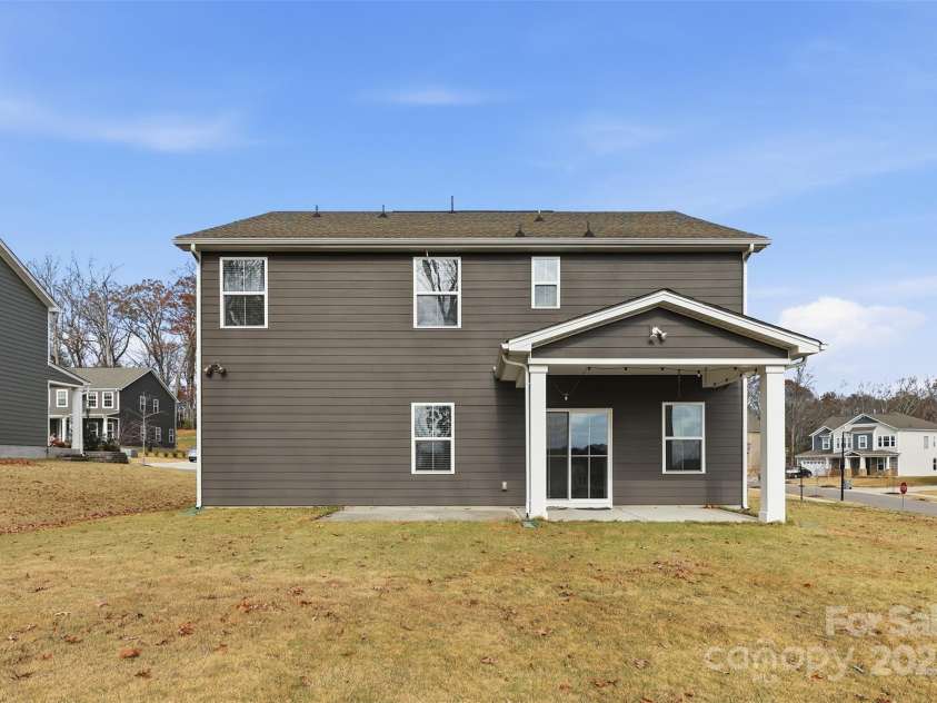 4711 Green Mountain Drive, Charlotte, NC 28215.  MLS# CAR4327501, YatesRealty ID 4039. 