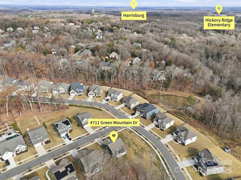 4711 Green Mountain Drive, Charlotte, NC 28215.  MLS# CAR4327501, YatesRealty ID 4039. 