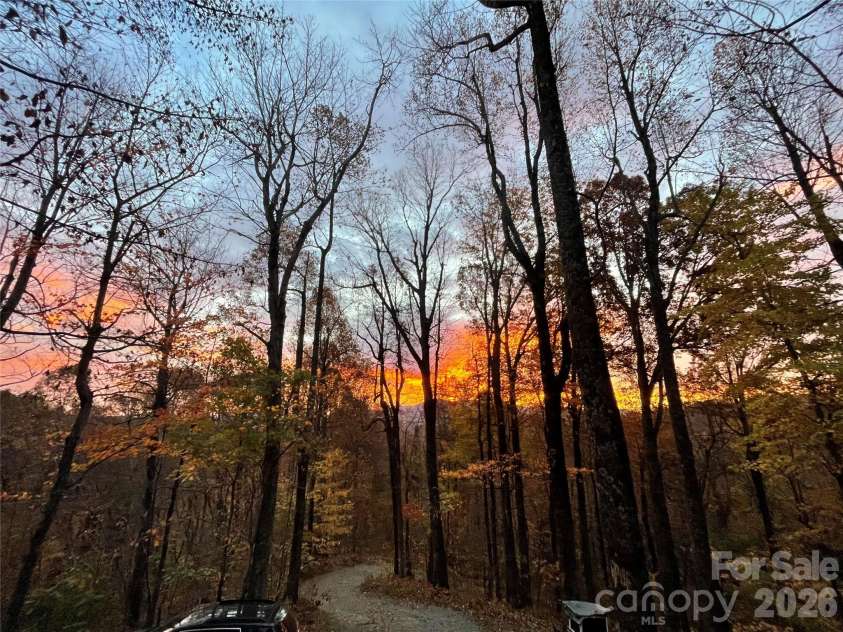 520 Patricia Road, Black Mountain, NC 28711.  MLS# CAR4389417, YatesRealty ID 40391. 