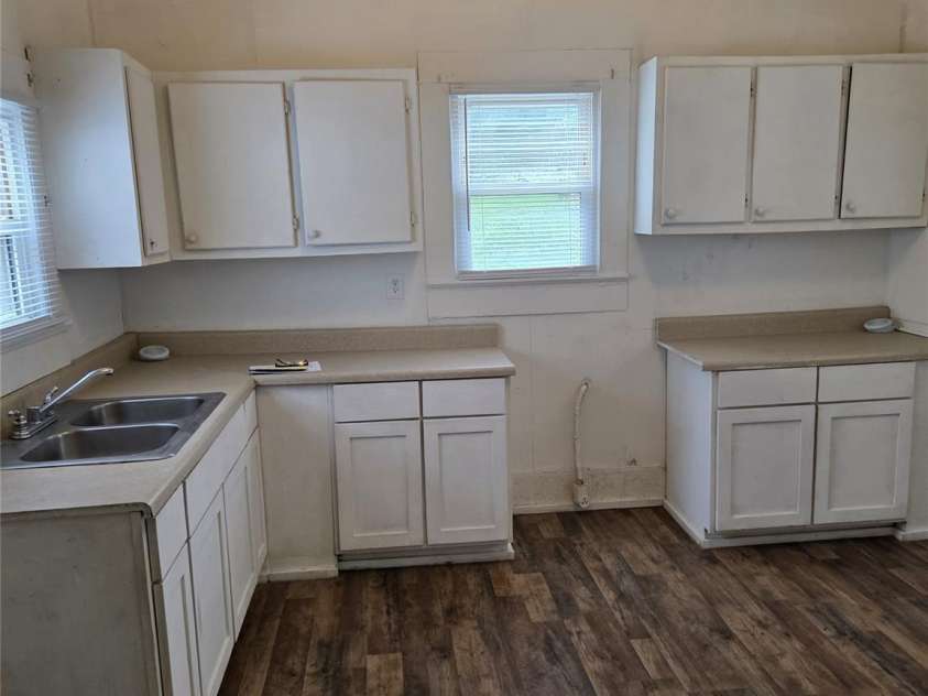 421 N Salisbury Avenue, Spencer, NC 28159.  MLS# CAR4408763, YatesRealty ID 40392. 